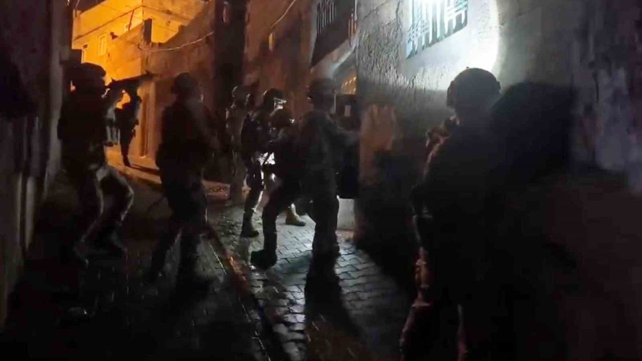 Şanlıurfa ve Birecik'te uyuşturucuya darbe: 13 kişi tutuklandı