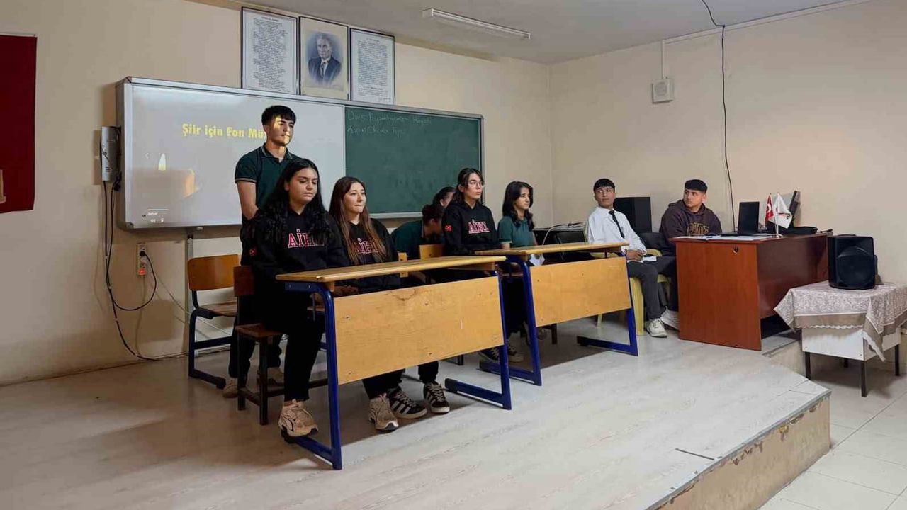 Sarıgöl'de imam hatip geleneği 75. yılında etkinliklerle anıldı