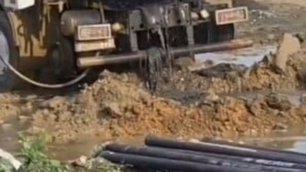 Sarıyer'de atık dökümü mahalleyi isyan ettirdi: camları açamıyoruz diyen mahalleli tepki gösterdi