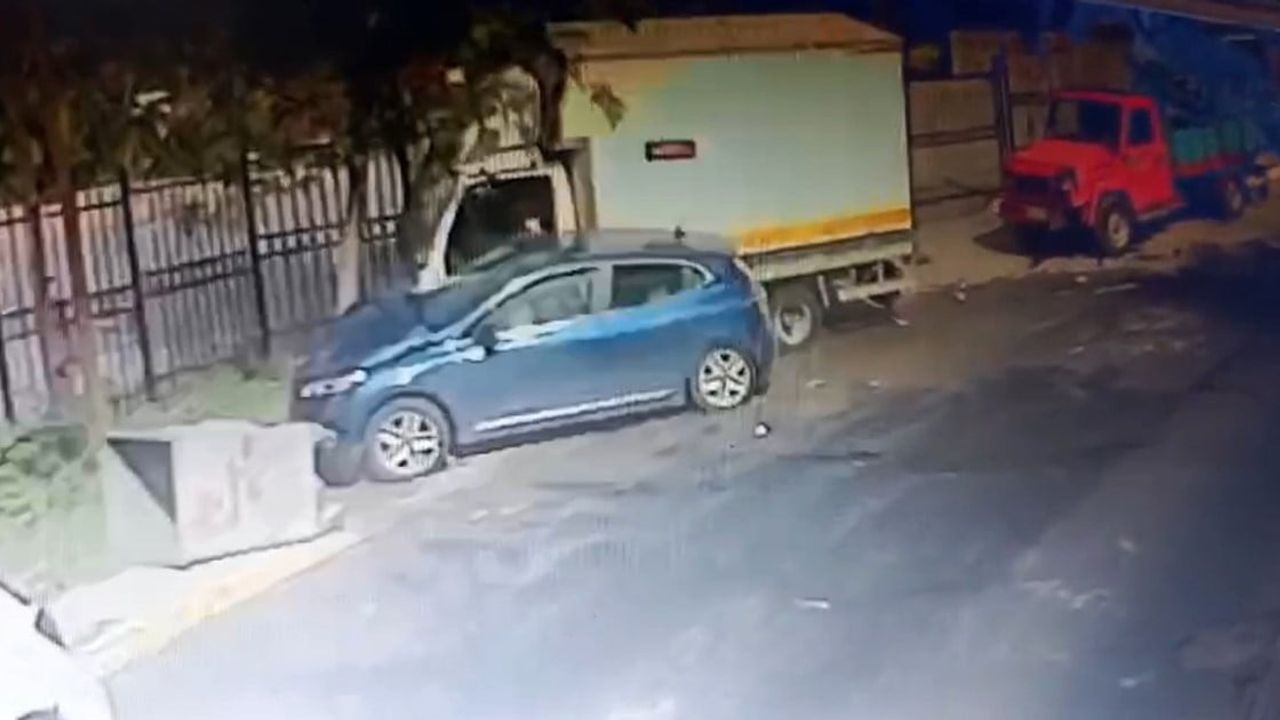 Sarıyer'de frenleri boşalan kamyonet refüje savrularak 3 kişinin yaralanmasına yol açtı