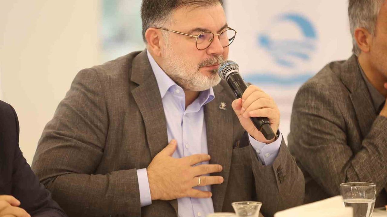 Saygılı'dan EDP ziyareti: İzmir'de eğitime sürdürülebilir iş birliği vurgusu