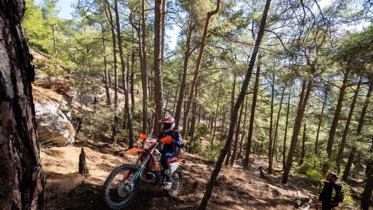 Sea to Sky'da orman etabını Teodor Kabakchiev önde tamamladı