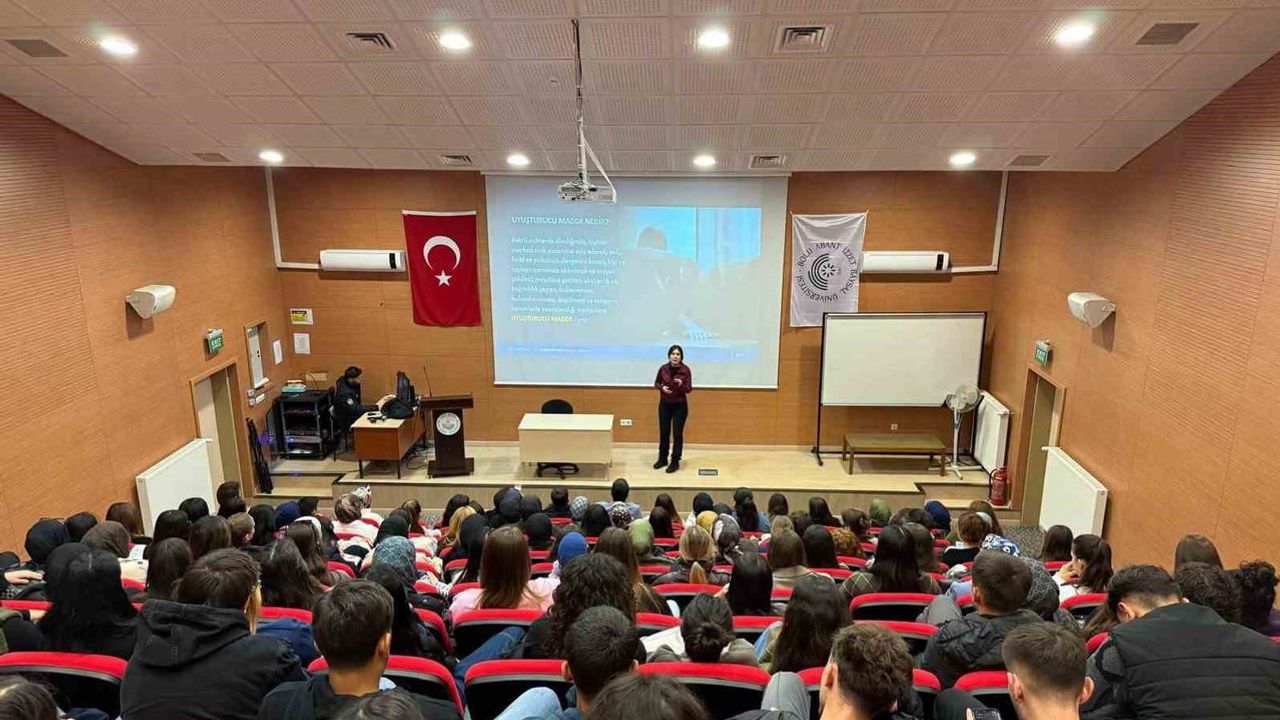 Seben'de üniversiteli gençlere madde bağımlılığına karşı bilinçlendirme eğitimi