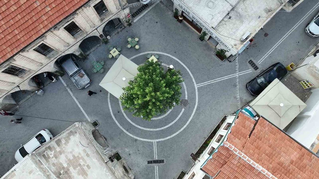 Şehir merkezine yeni bir nefes: Tarihi 58 Meydanı yenilendi