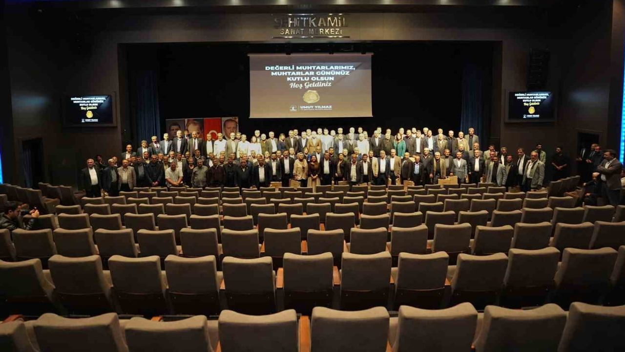Şehitkamil'de muhtarlara dijital destek: 119 bilgisayar teslimi