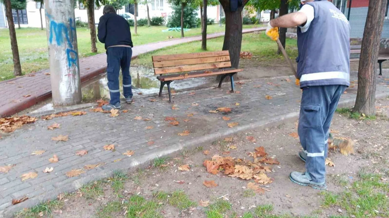 Şehzadeler’de yağış sonrası estetik ve altyapı için seferberlik