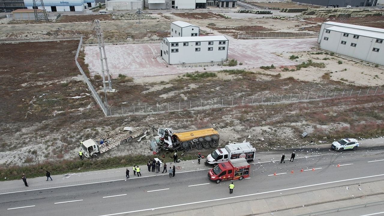 Selçuklu'da arkadan çarpma: tır sürücüsü hayatını kaybetti
