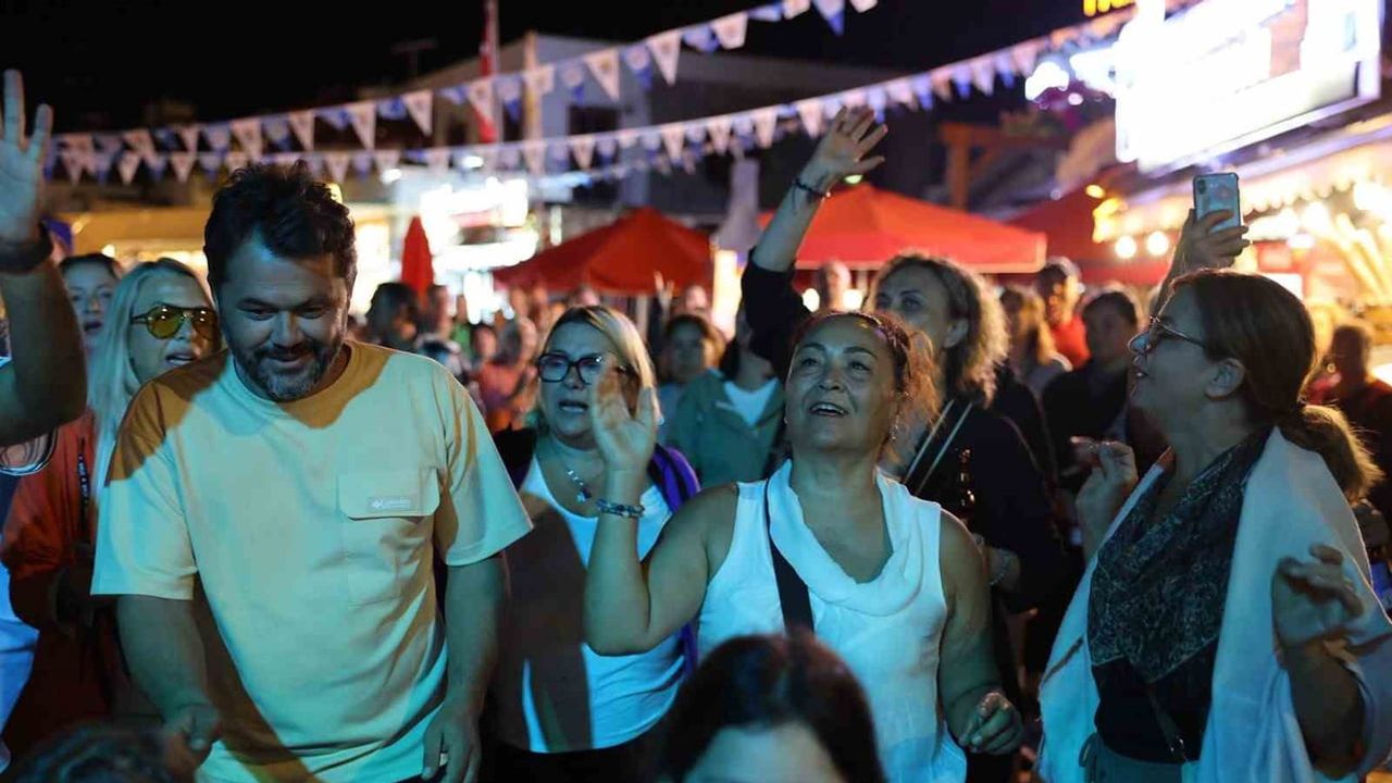 Selimiye’de deniz, müzik ve lezzet bir araya geldi