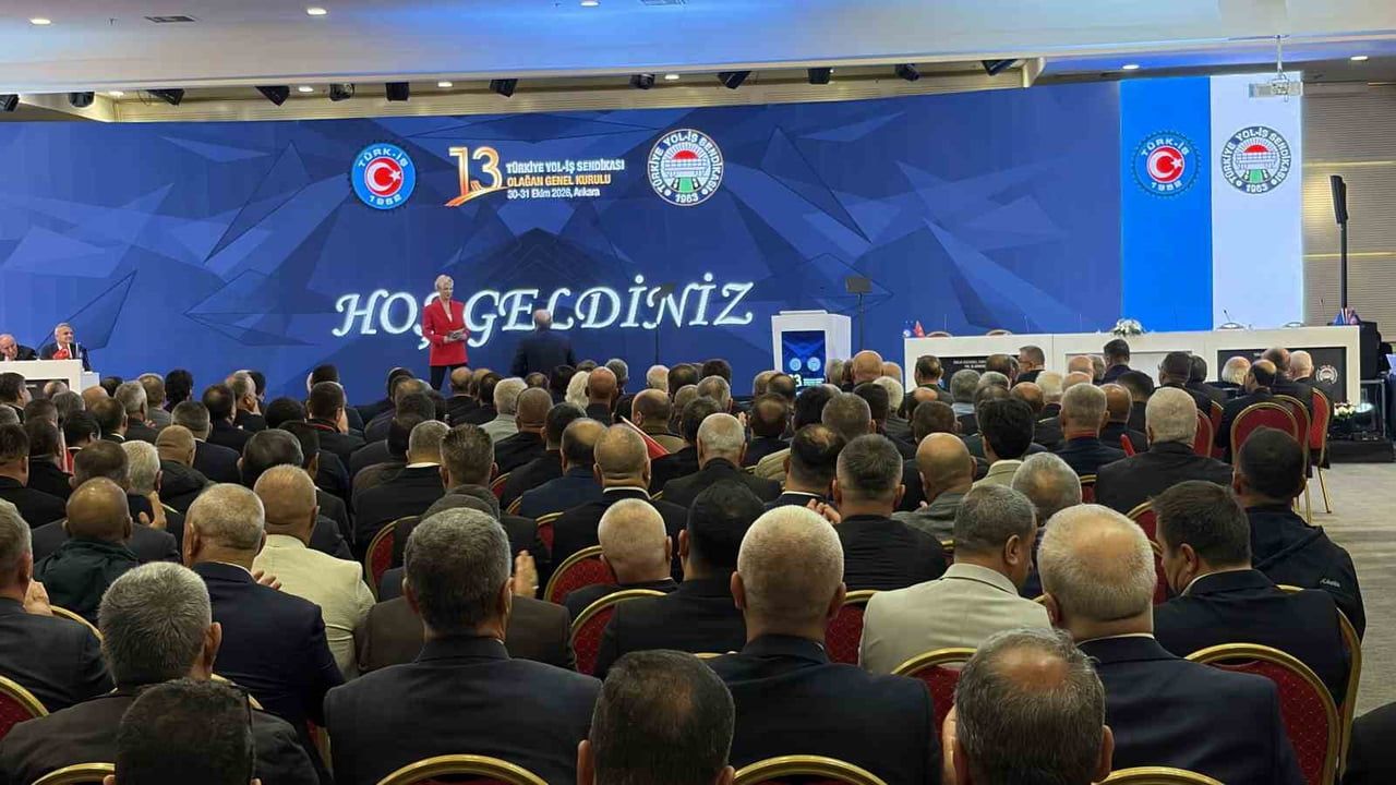 Sendikalar demokrasinin köşe taşları; emek yalnızca teşekkürle karşılanmamalı