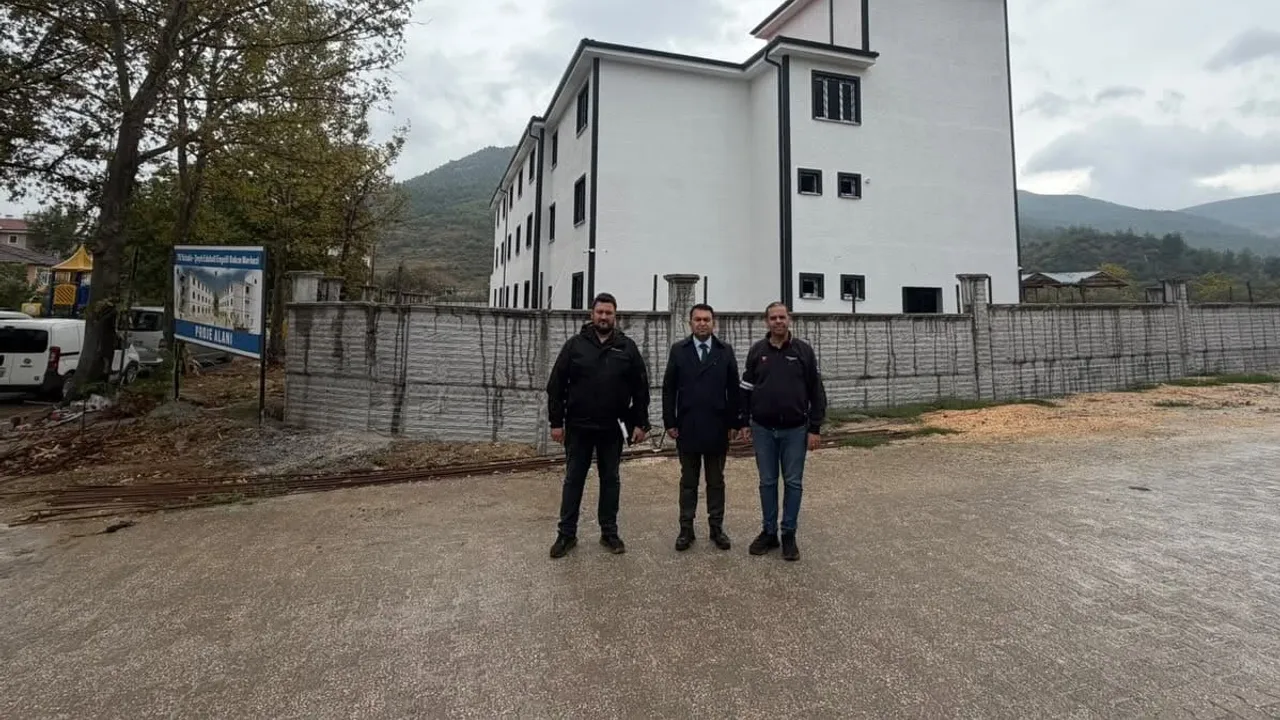 Şeyh Edebali özel bakım merkezinin inşaatında yerinde değerlendirme