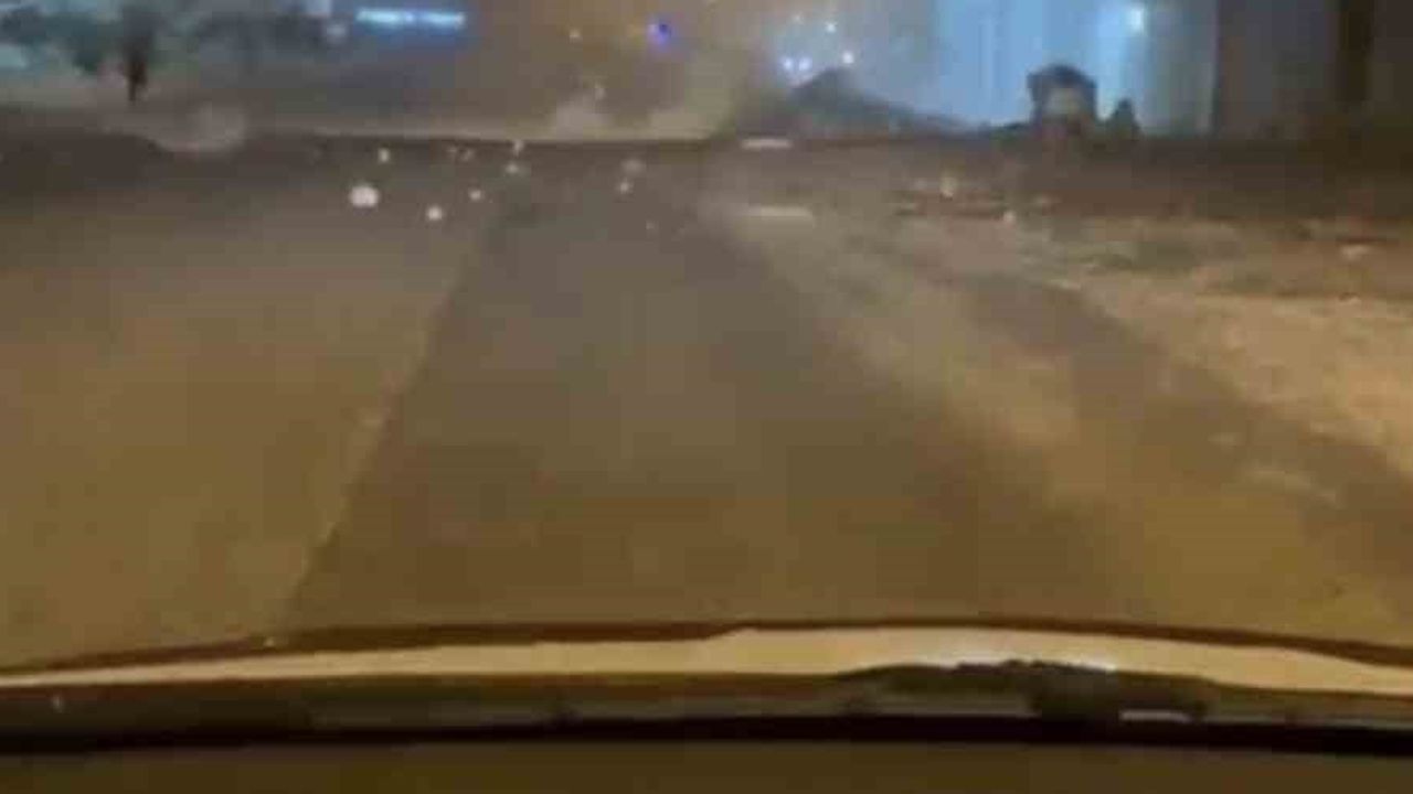 Şiddetli rüzgar Nusaybin'de yaşamı sekteye uğrattı