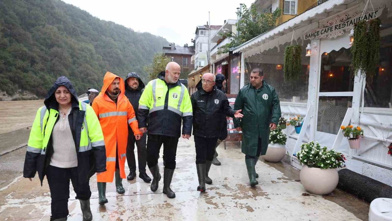 Şile'de ekipler 24 saat yağışa karşı sahada