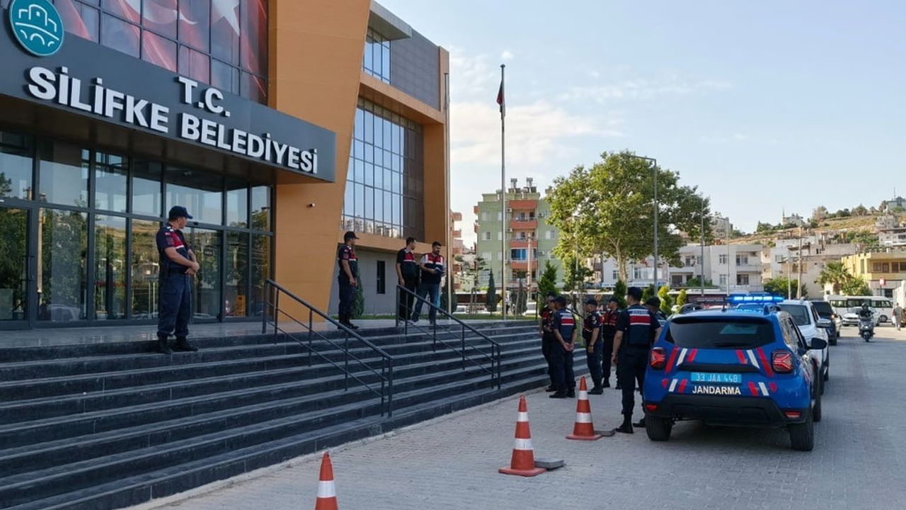 Silifke belediyesi'nde usulsüzlük iddiaları: imar ve ruhsat işlemlerinde 7 gözaltı