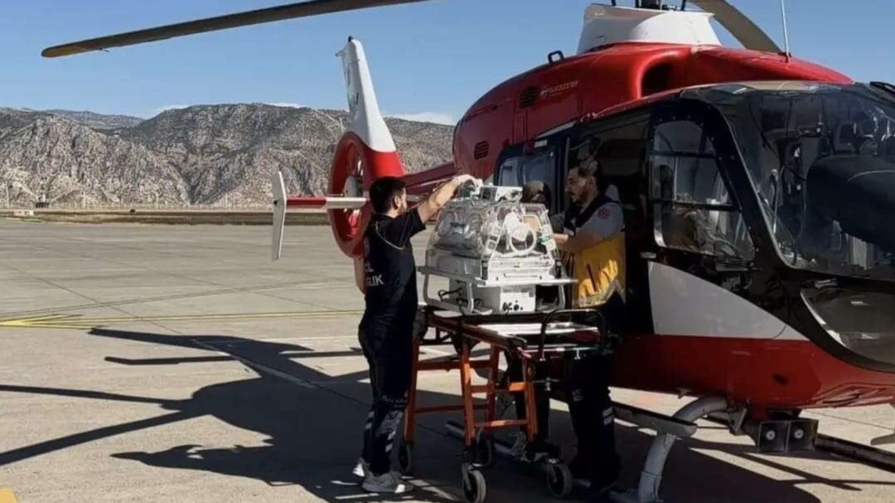 Silopi'den helikopter ambulansla sevk edilen bebek elazığ'da tedaviye alındı