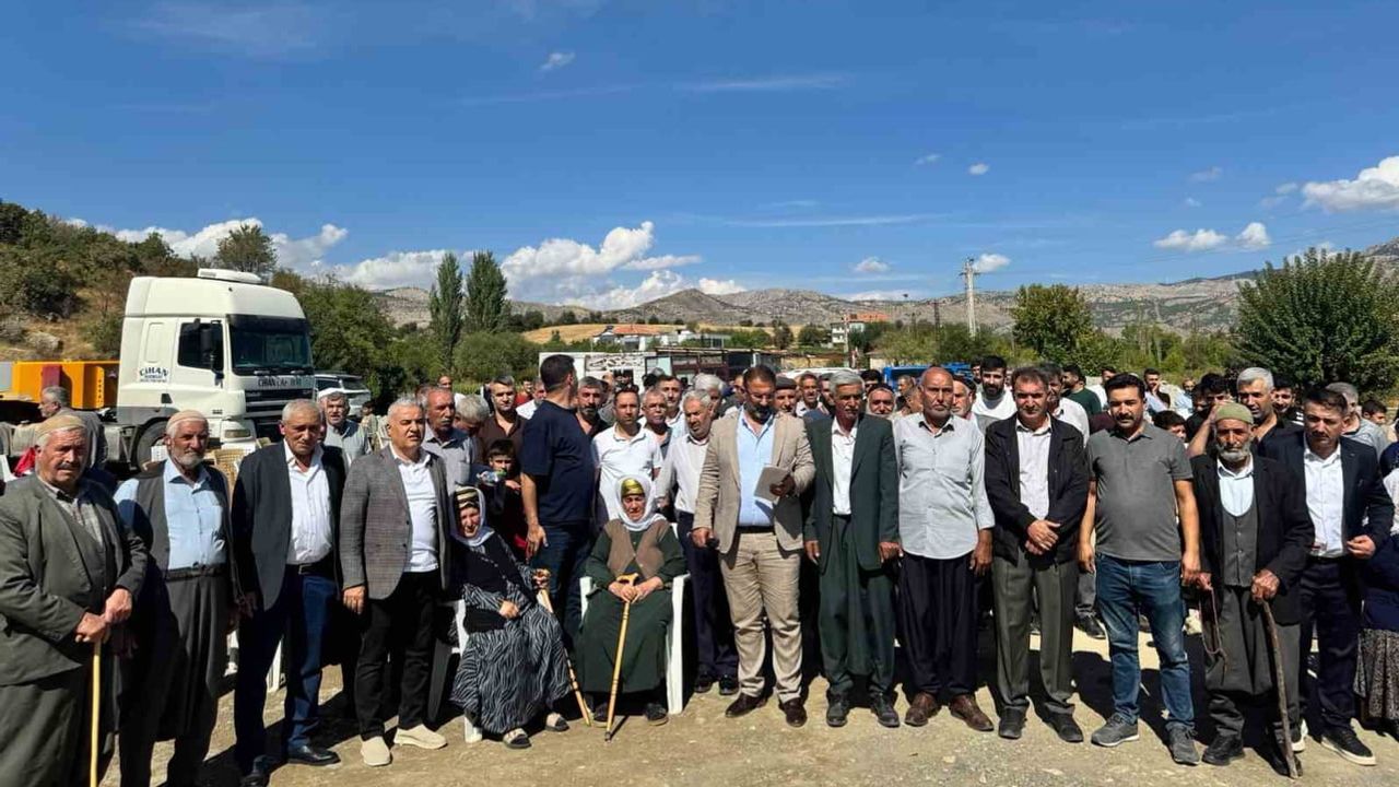 Sincik'te Teşikan yaylası sakinleri kaynak sularının ilçe merkezine aktarılmasına karşı