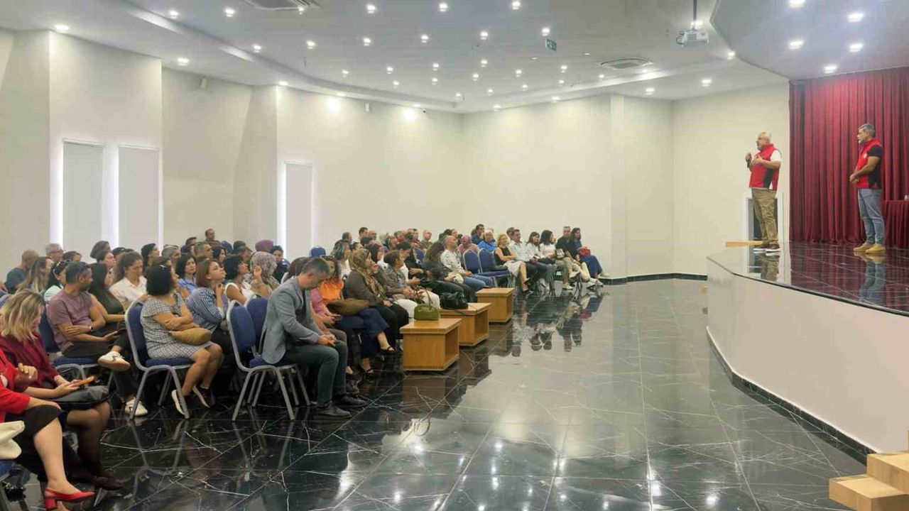 Sınıfın koruyucuları: Muğla'da öğretmenlere terörle mücadele eğitimi