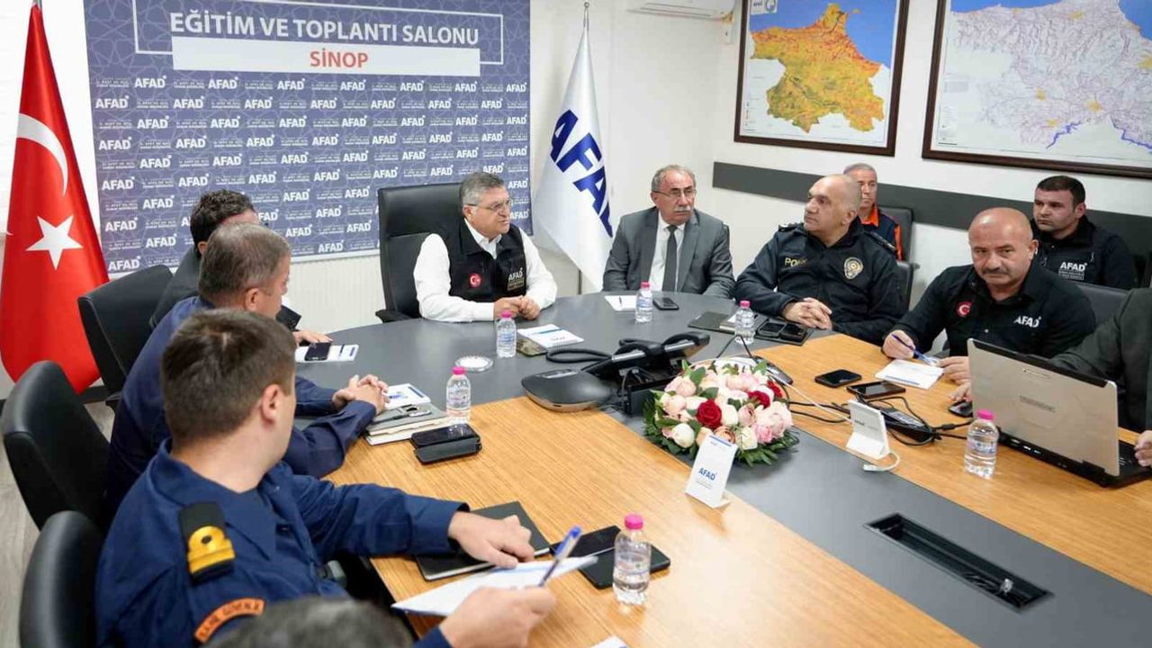 Sinop'ta sarı kodlu uyarı sonrası sel ve heyelan riskine karşı kapsamlı hazırlık
