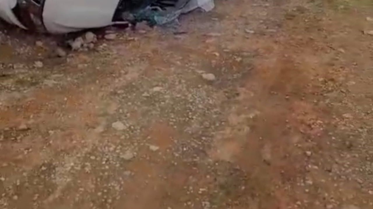 Sis Dağı'nda pazar dönüşü kaza: kamyonet 30 metre aşağı yuvarlandı, dört yaralı