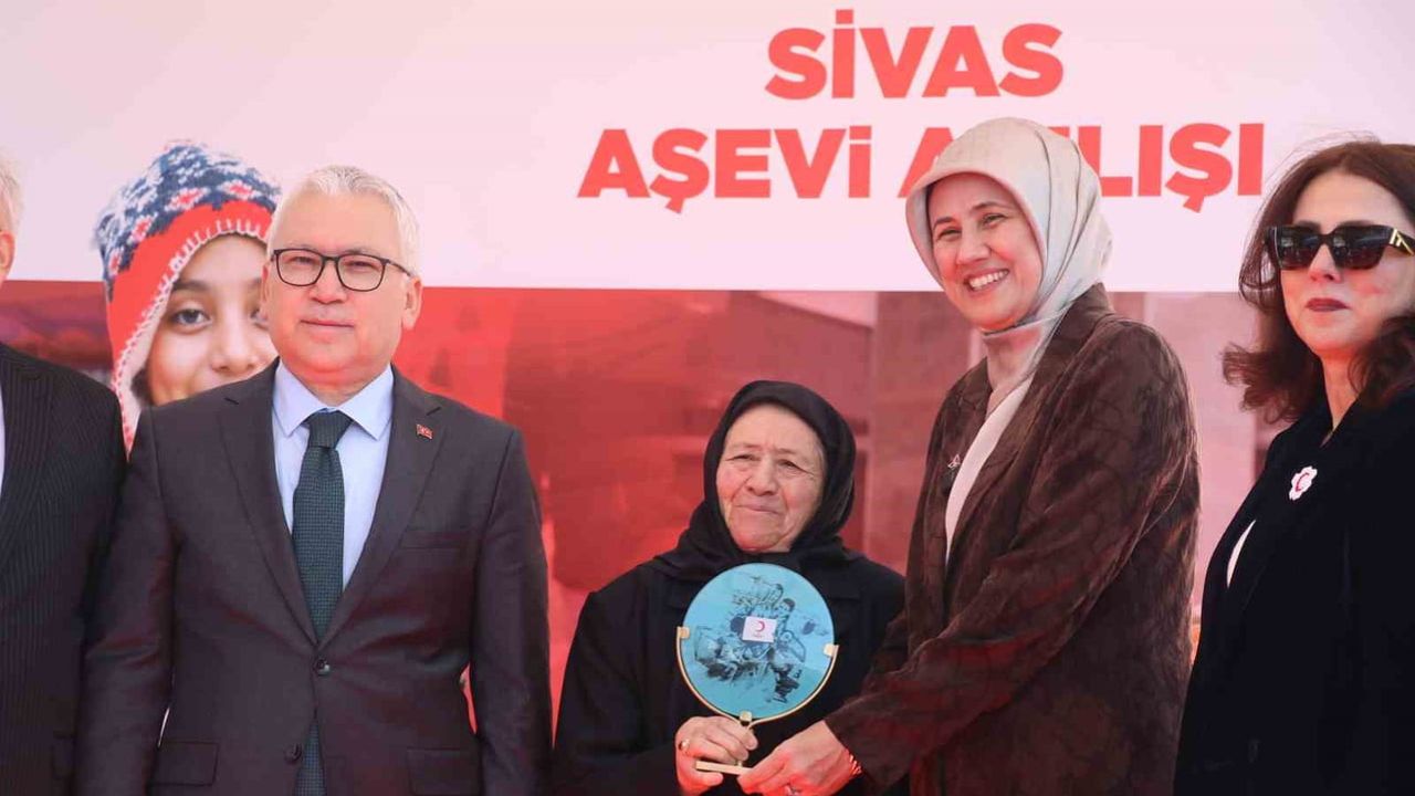 Sivas'ta Semra ve Aydın Kurt aşevi yardım ve dayanışma merkezi oldu
