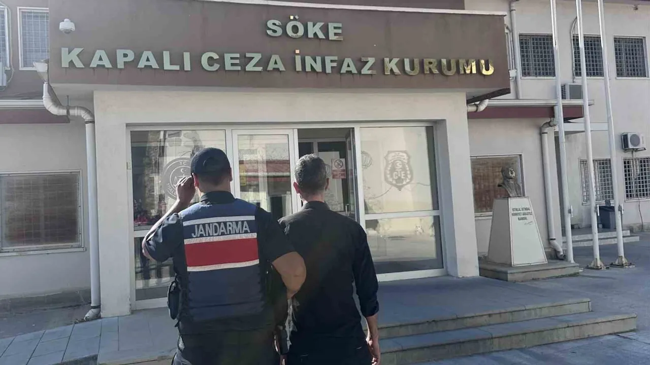 Söke'de kesinleşmiş 10 yıl cezası bulunan hükümlü ceza infaz kurumuna teslim edildi
