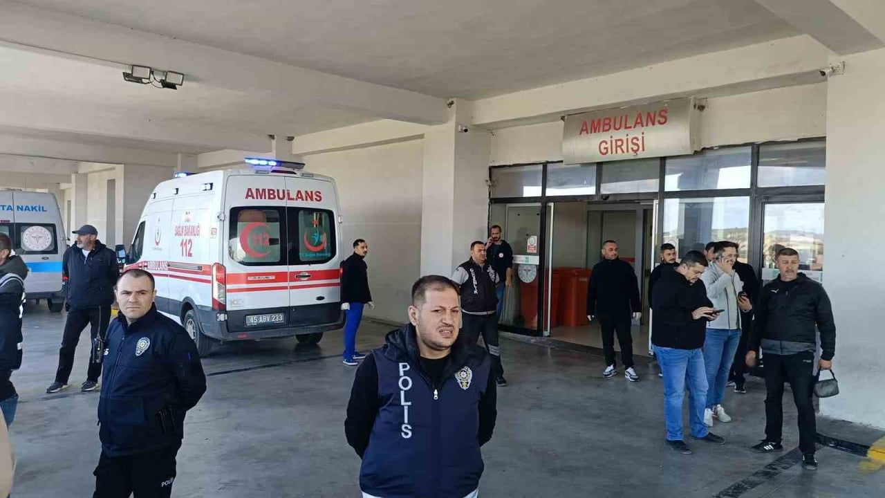 Soma'da maden ocağında göçük: iki işçi sağ kurtarıldı, beşi aranıyor