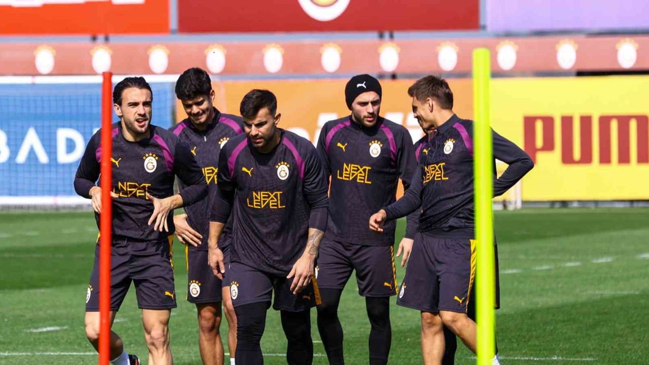 Son prova tamam: Galatasaray Lille sınavı için Fransa'ya gidiyor