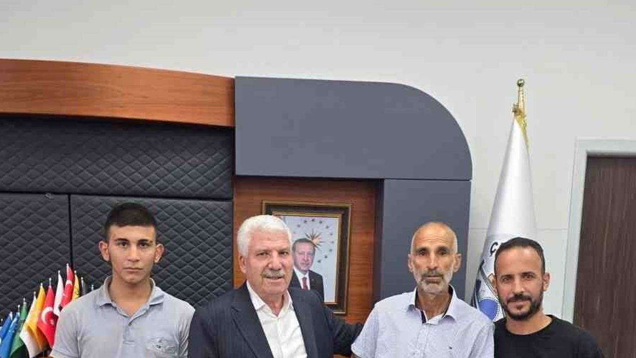 Sosyal ağ çağrısıyla Çermik'te depremzedelerin evleri yeniden hayat buluyor
