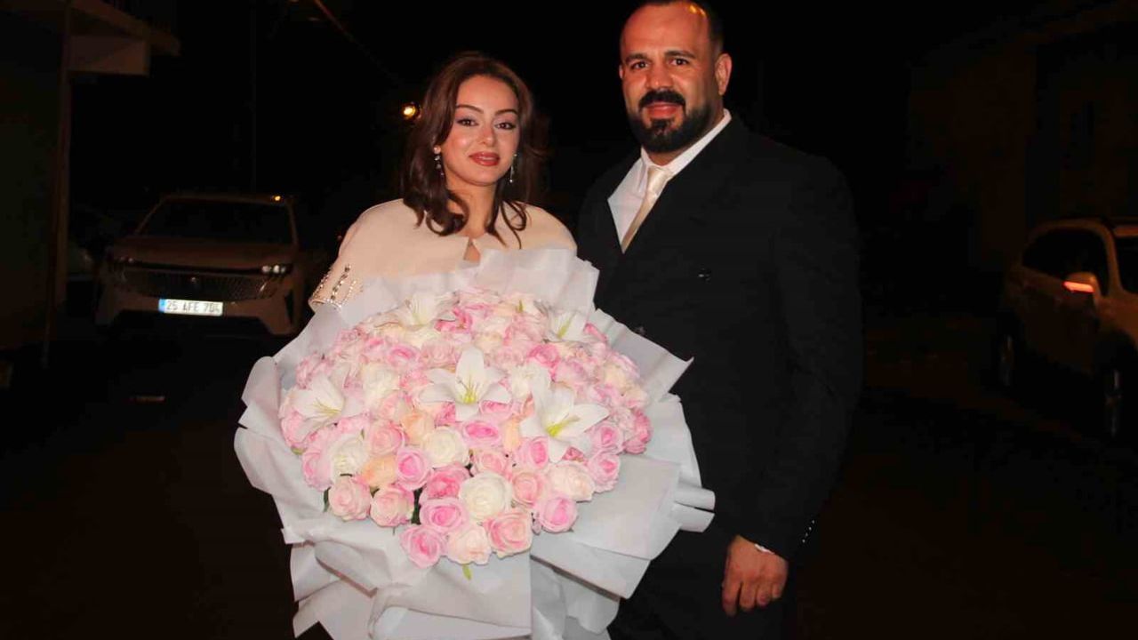 Stadyondaki teklifin ardından 60 meşaleyle kız istemeye gidildi