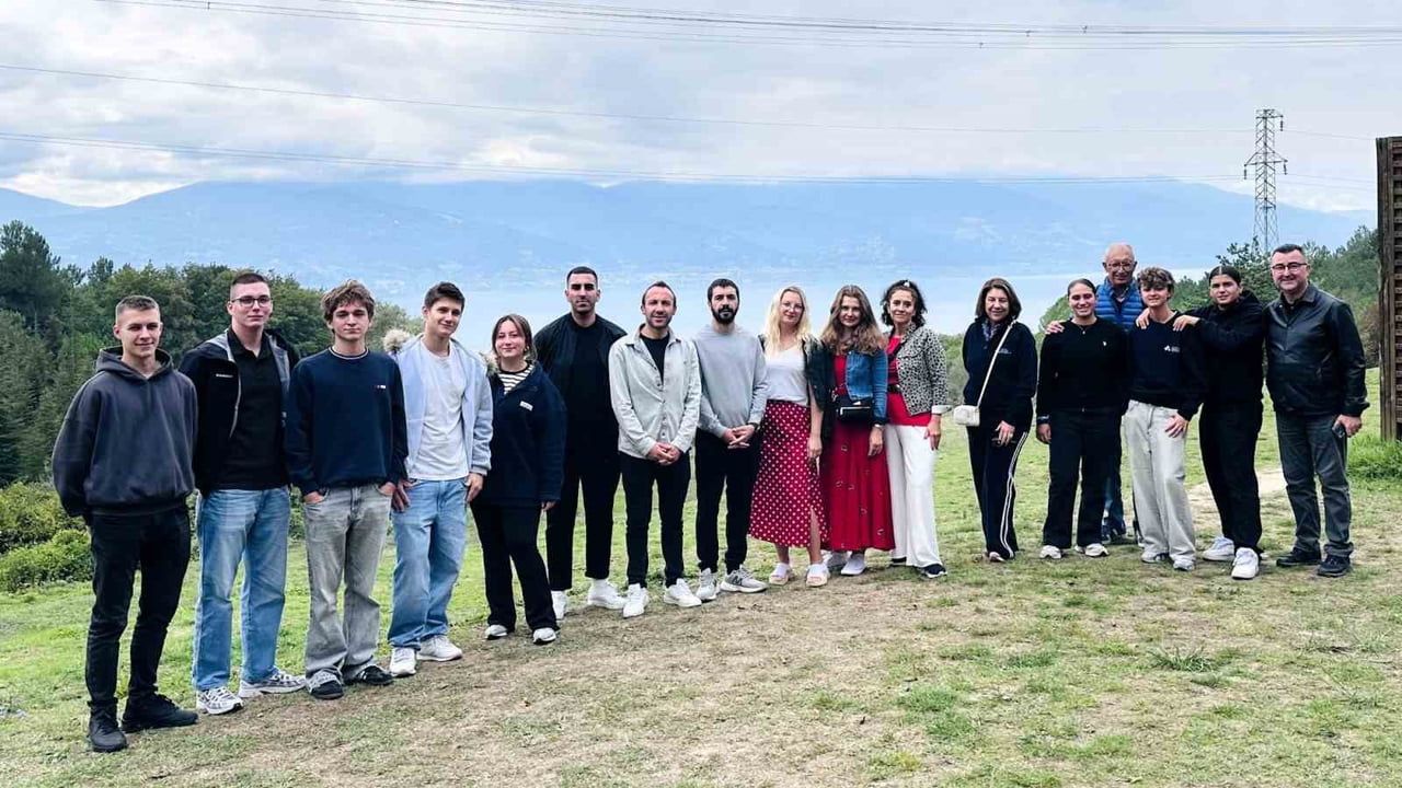 SUBÜ'de yapay zeka ve IoT ile mesleki eğitimin dönüşümü konuşuldu