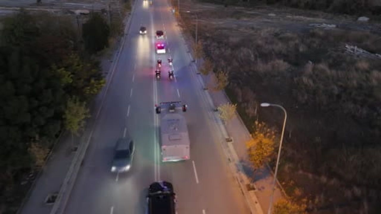 Sünnet töreninde babasının adıyla anılan TOMA konvoyu sürpriz yaptı