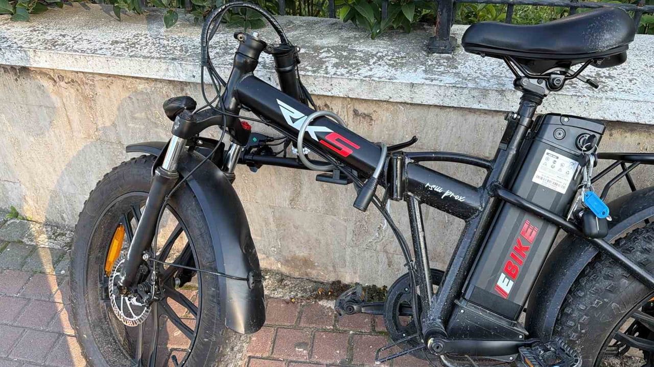 Tabaklar Mahallesi'nde çarpışma: 14 yaşındaki sürücü yaralandı