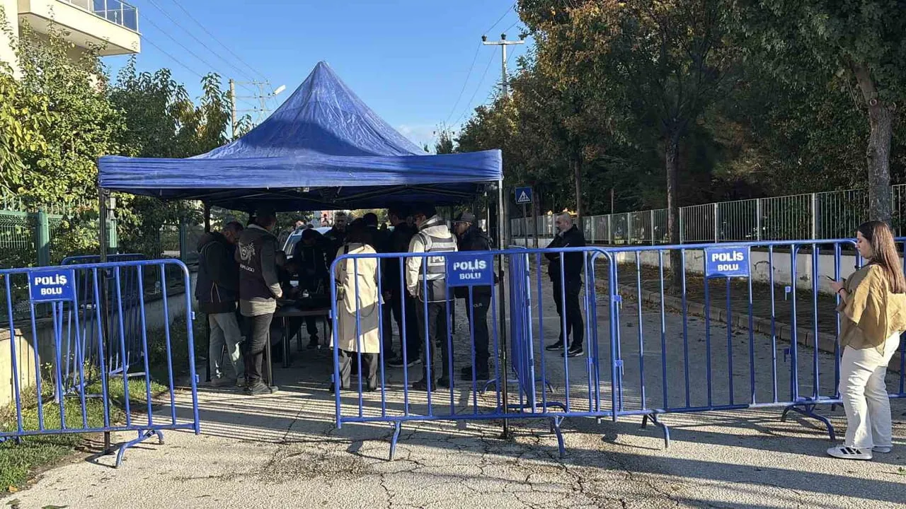 Tanju Özcan: irtikap iddialarına 'yazılı teklif olmazdı' diyerek karşı çıktı