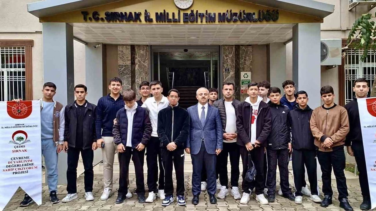 Tarih sahnesine yürüyorlar: Şırnaklı öğrenciler Malazgirt kampına uğurlandı