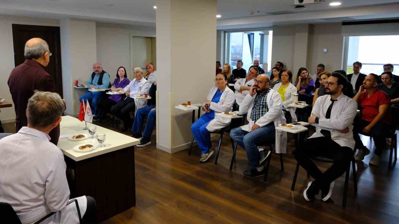 Tekden hastanesinde yönetim değişimi: Prof. Dr. Kemalettin Erdem başhekim olarak göreve başladı