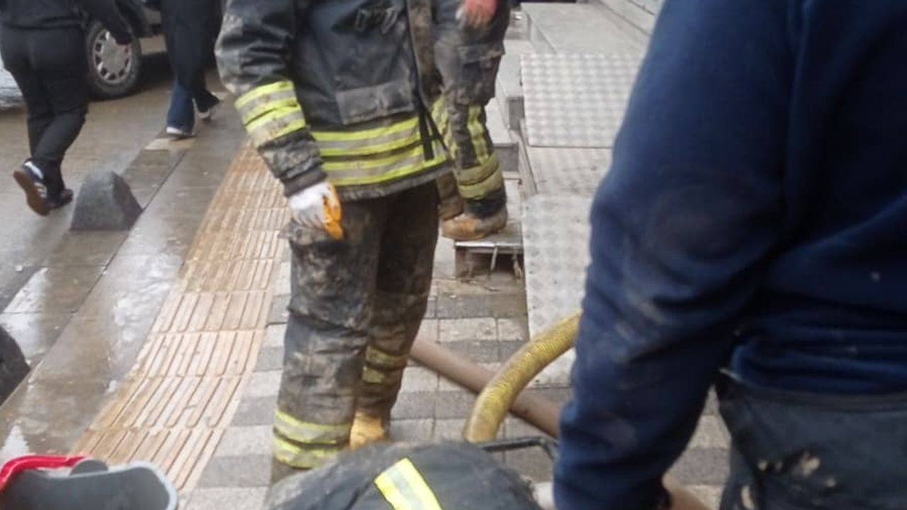 Tekirdağ’dan İstanbul’a hızlı müdahale: ekipler tahliye ve arama çalışmalarında
