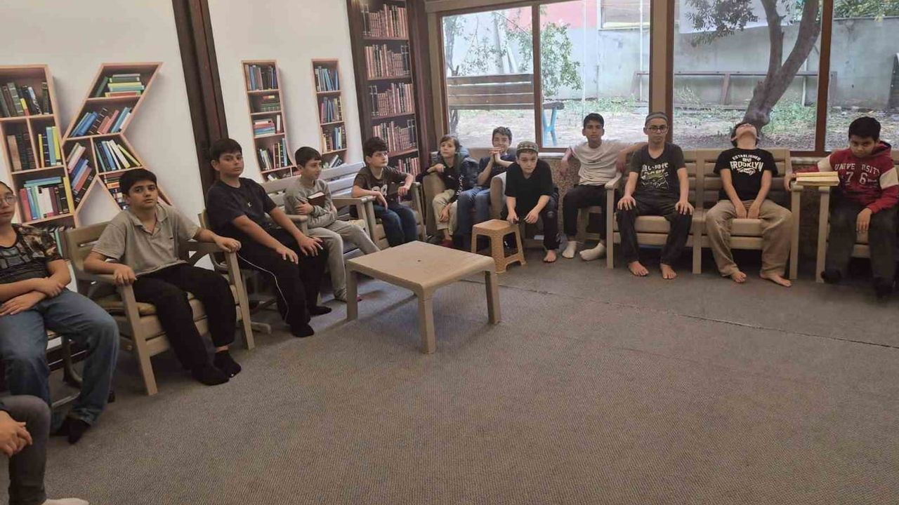 Tekke Kur’an kursunda öğretici ve öğrencilerle derinlemesine değerlendirme