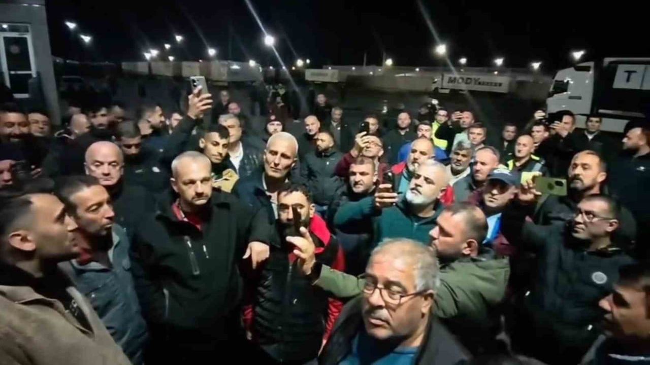 tır sürücülerinden kapıkule ve hamzabeyli'de yeniden eylem