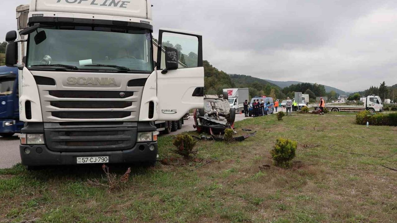 Tırla otomobil çarpıştı, Kavak'ta bir kişi yaralandı