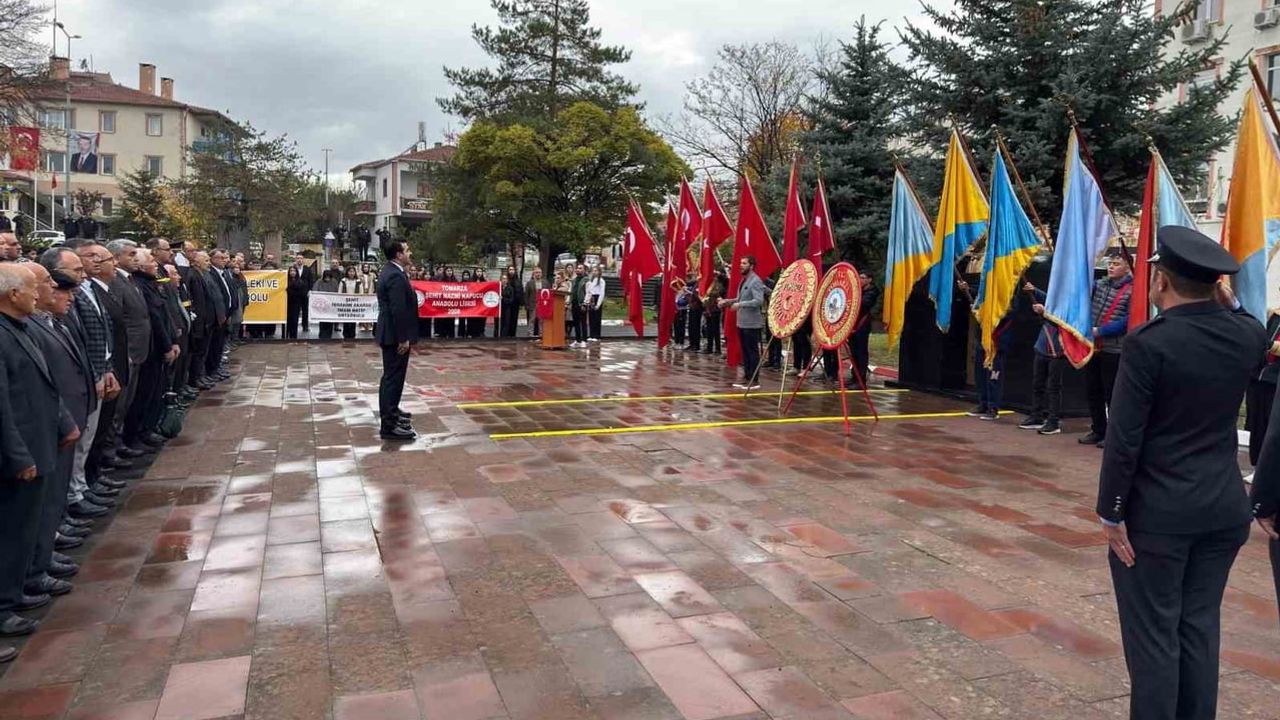 Tomarza'da 29 Ekim coşkusu: cumhuriyetin 103. yılı kutlandı