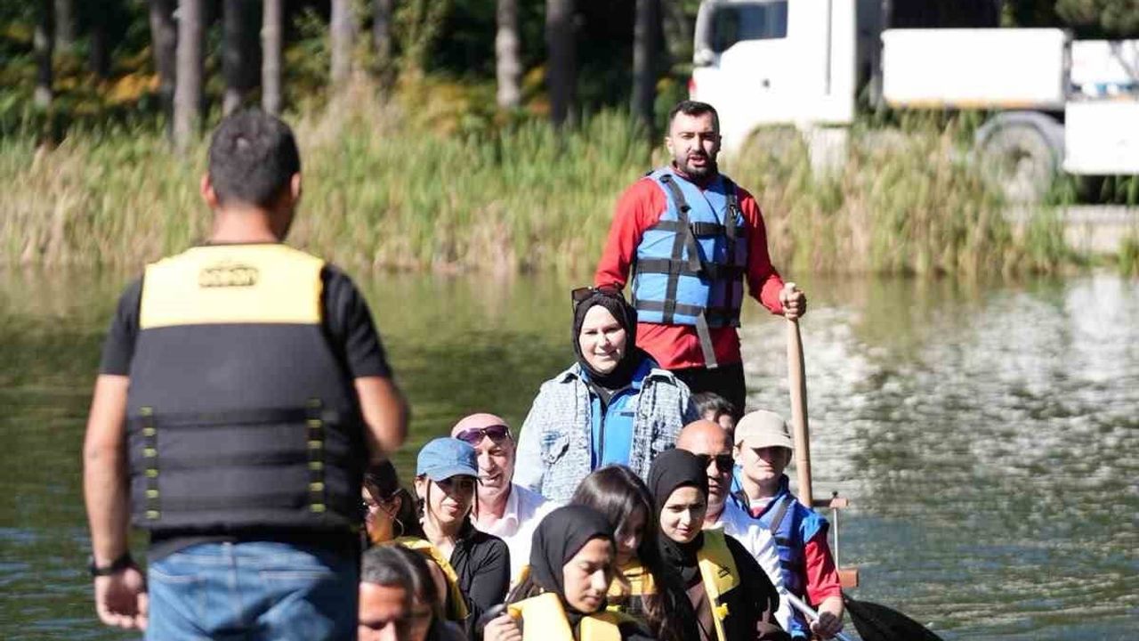 Topuk Yaylası'nda dayanışma ve spor: 350 genç trekking, kano ve dragonla buluştu
