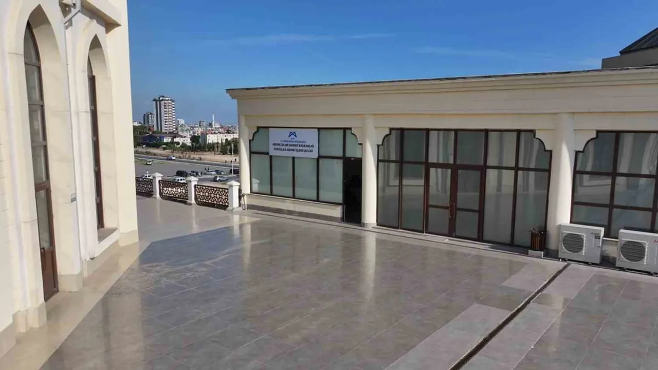 Toroslar Halkkent'te MESKİ hizmet noktası açıldı