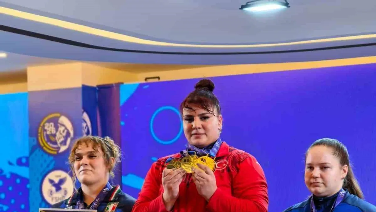 Tuana Süren'den +86 kiloda üç altınla Avrupa şampiyonluğu