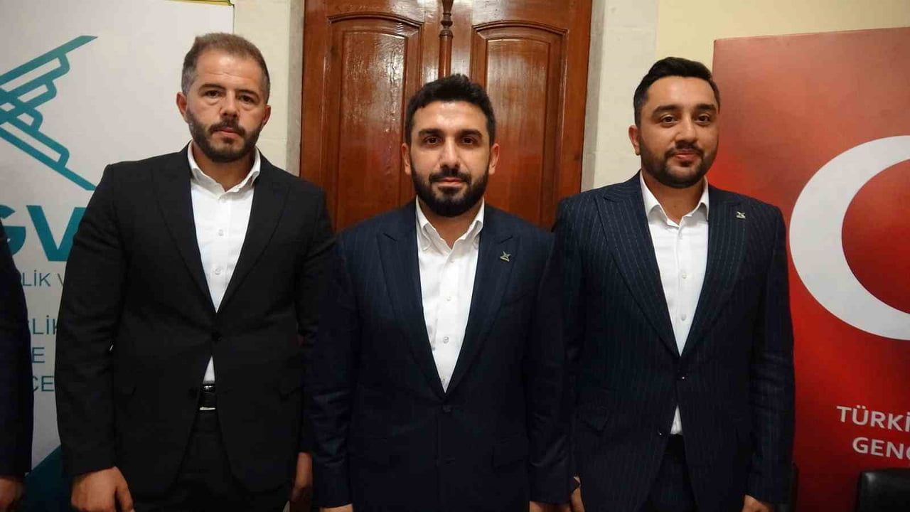 TÜGVA genel başkanı Beşinci Kilis'te gençlerle buluştu