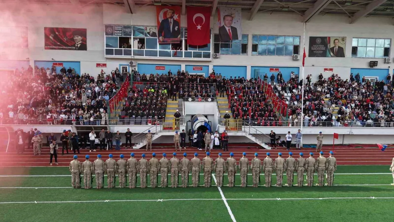 Tunceli'de cumhuriyet coşkusu: 103. yıl kutlamaları protokol ve halkı bir araya getirdi
