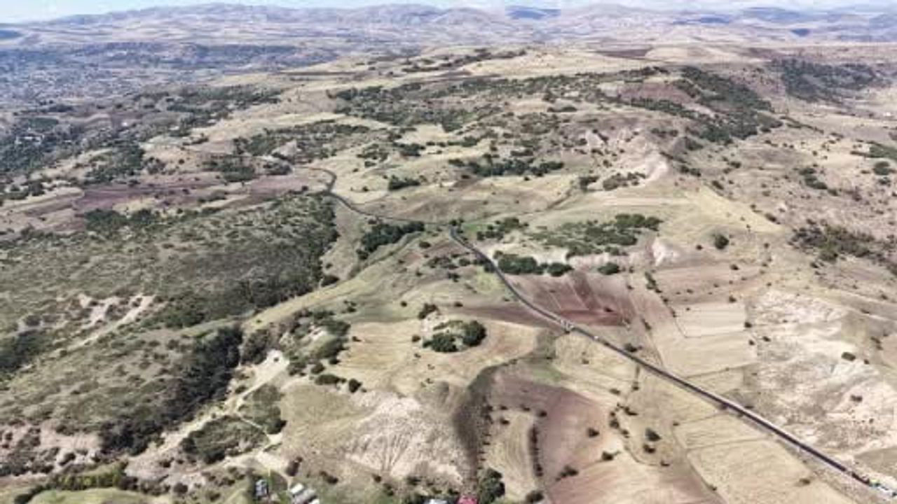 Tunceli'de köy yollarına sıcak asfaltla ulaşımda dönüşüm