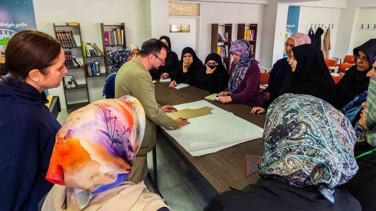 Turhal'da kursla güçlenen kadınlar moda tasarımıyla kendi işini kurmayı hedefliyor