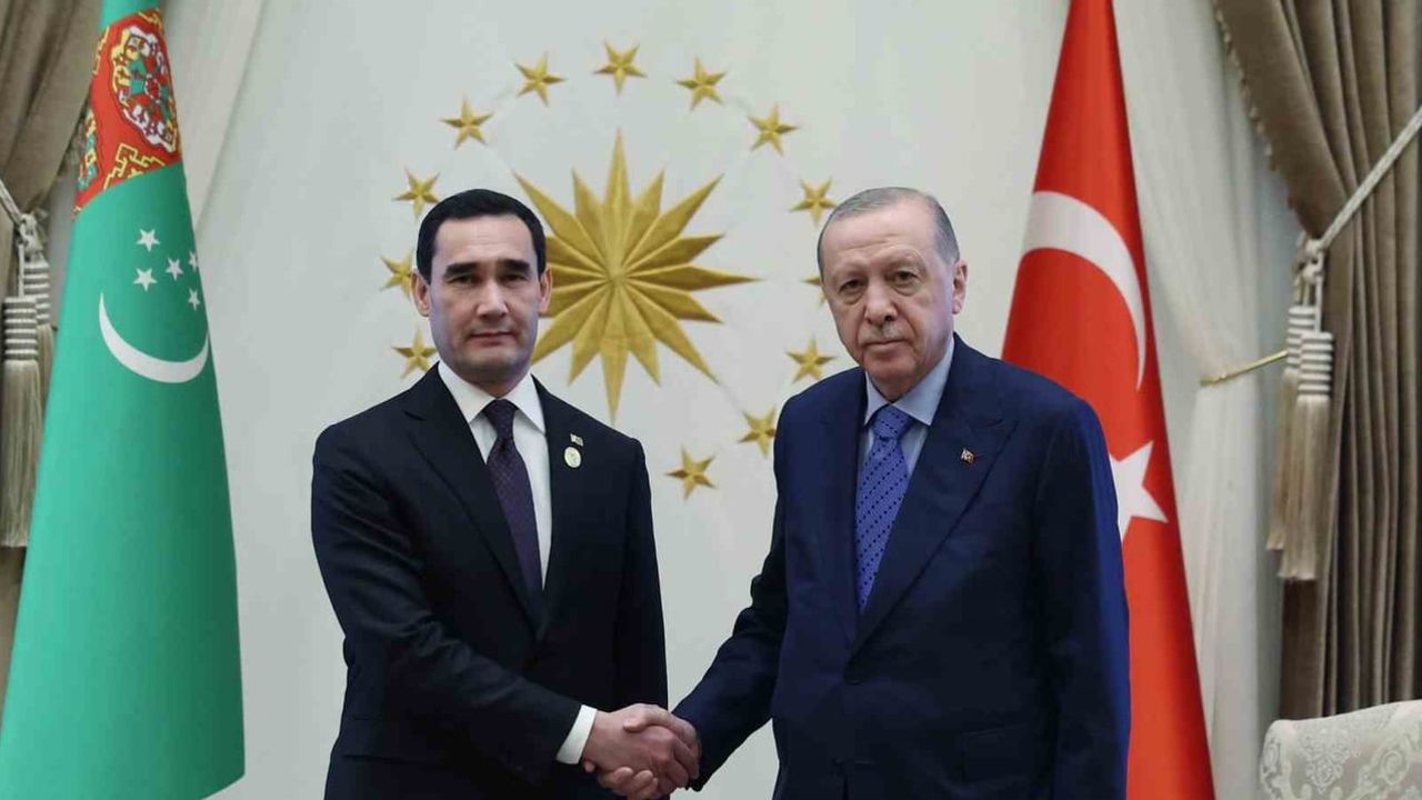 Türk dünyasında iş birliğini güçlendirme adımı: Erdoğan ile Berdimuhammedov buluştu