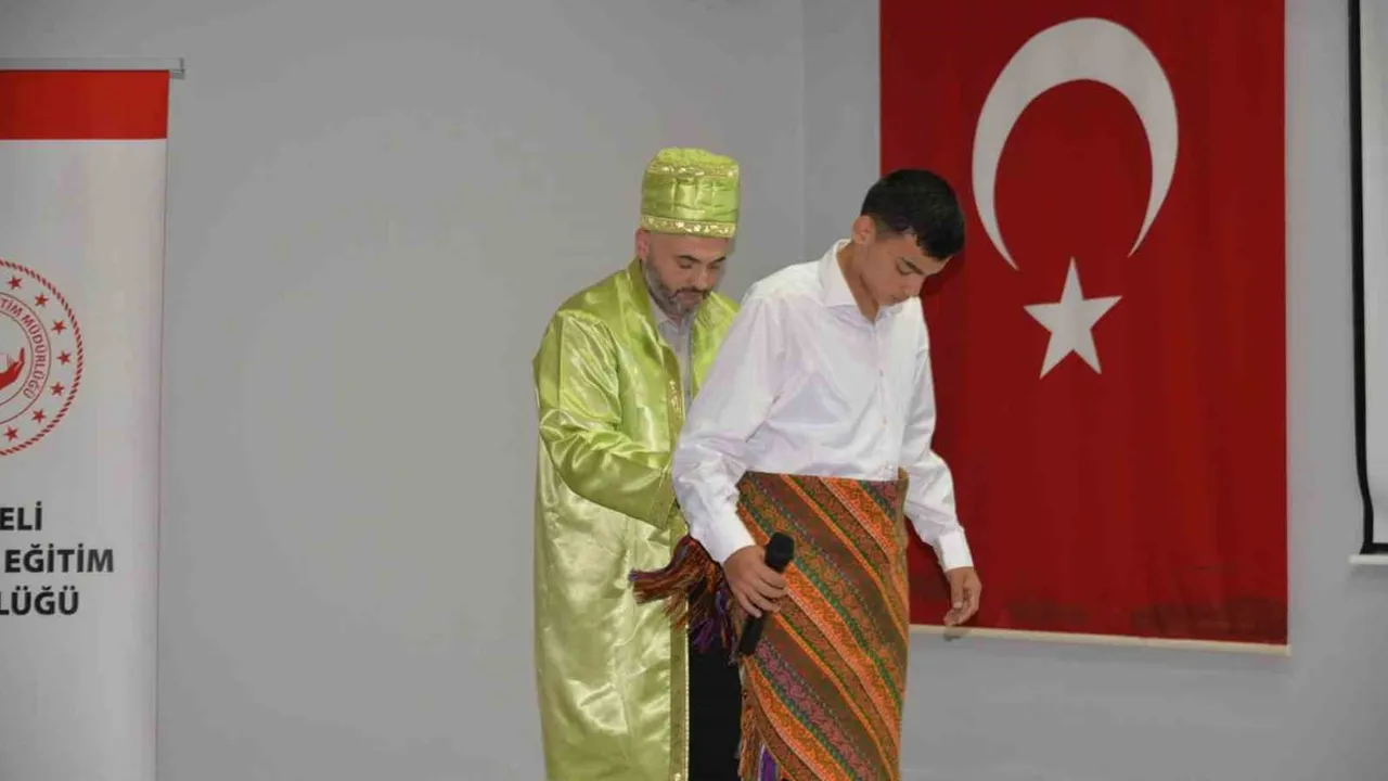 Türkeli’de ahilik geleneği okul salonunda yaşatıldı