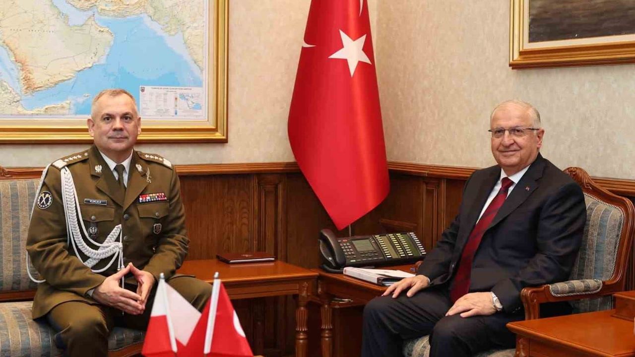 Türkiye ve Polonya askeri liderleri Ankara'da buluştu