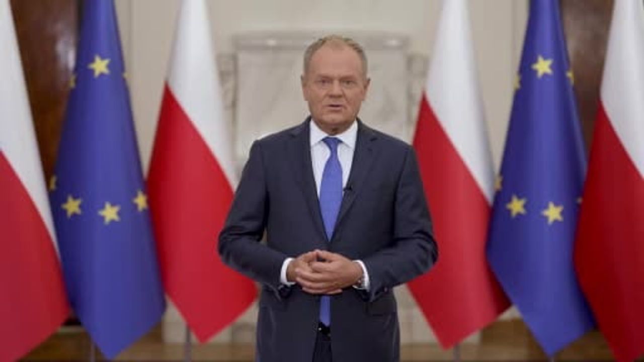 Tusk: anayasa mahkemesine yönelik baskı Polonya'da hukuk devletinin zayıflatılmasının yeni evresi